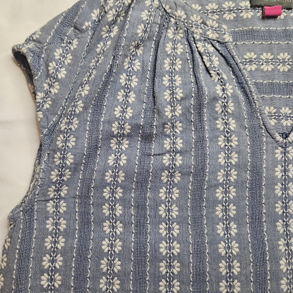 Vince Camuto Womens Blue And White Lightweight Cap Sleeve Top Size Petite Medium - Picture 3 of 9